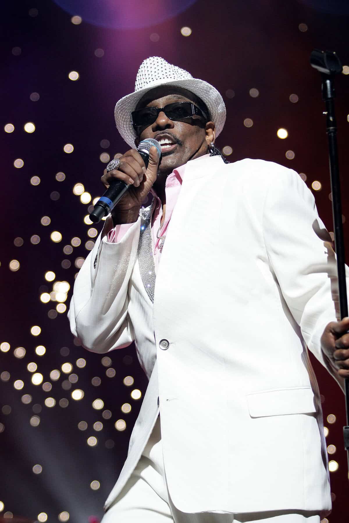 Charlie Wilson|The GAP Band|Charlie Wilson|charlie wilson 2 Charlie Wilson performing at the Arie Crown Theater in Chicago
